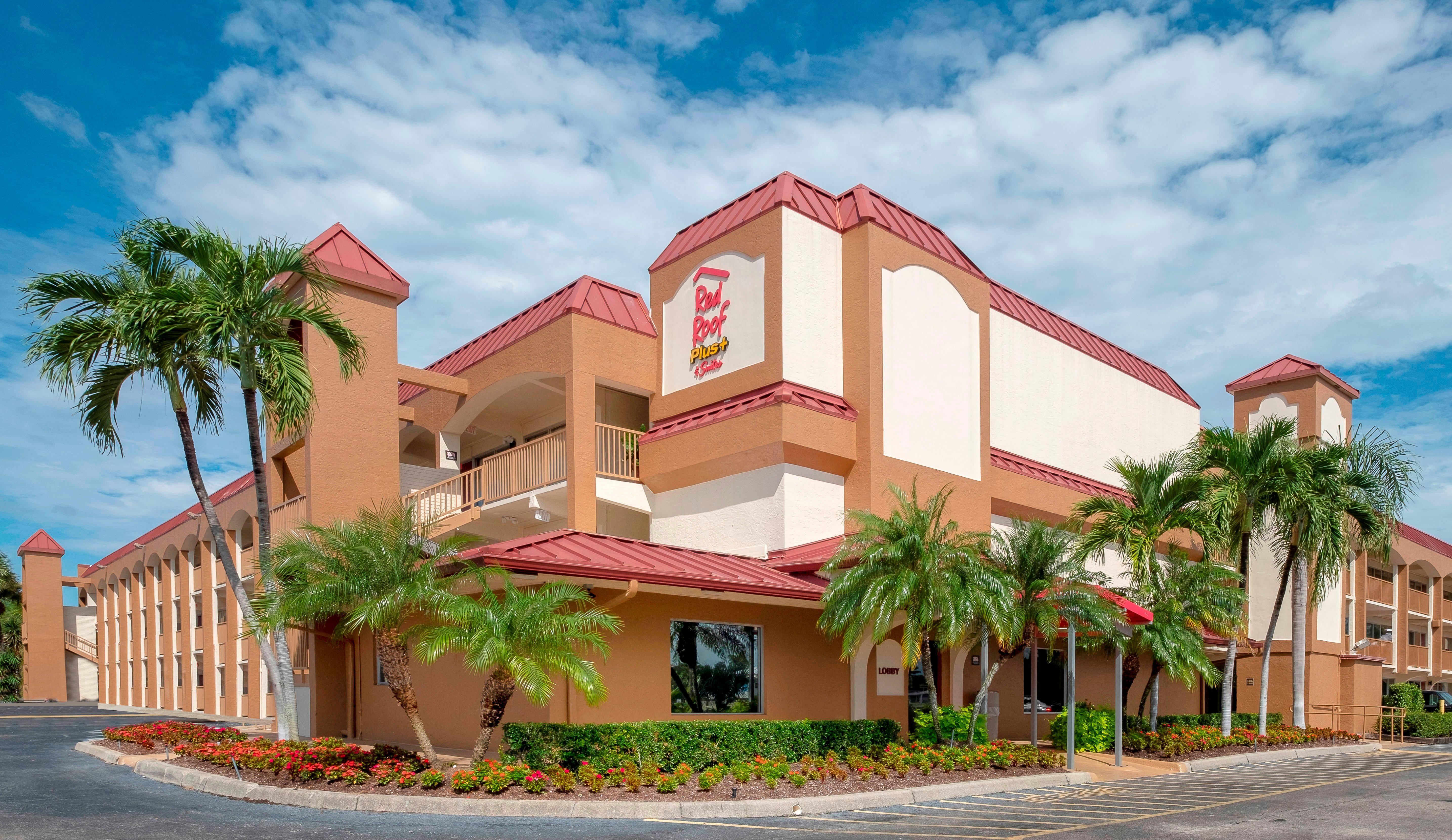 Red Roof Inn Plus+ & Suites Naples Downtown-5Th Ave S Екстер'єр фото