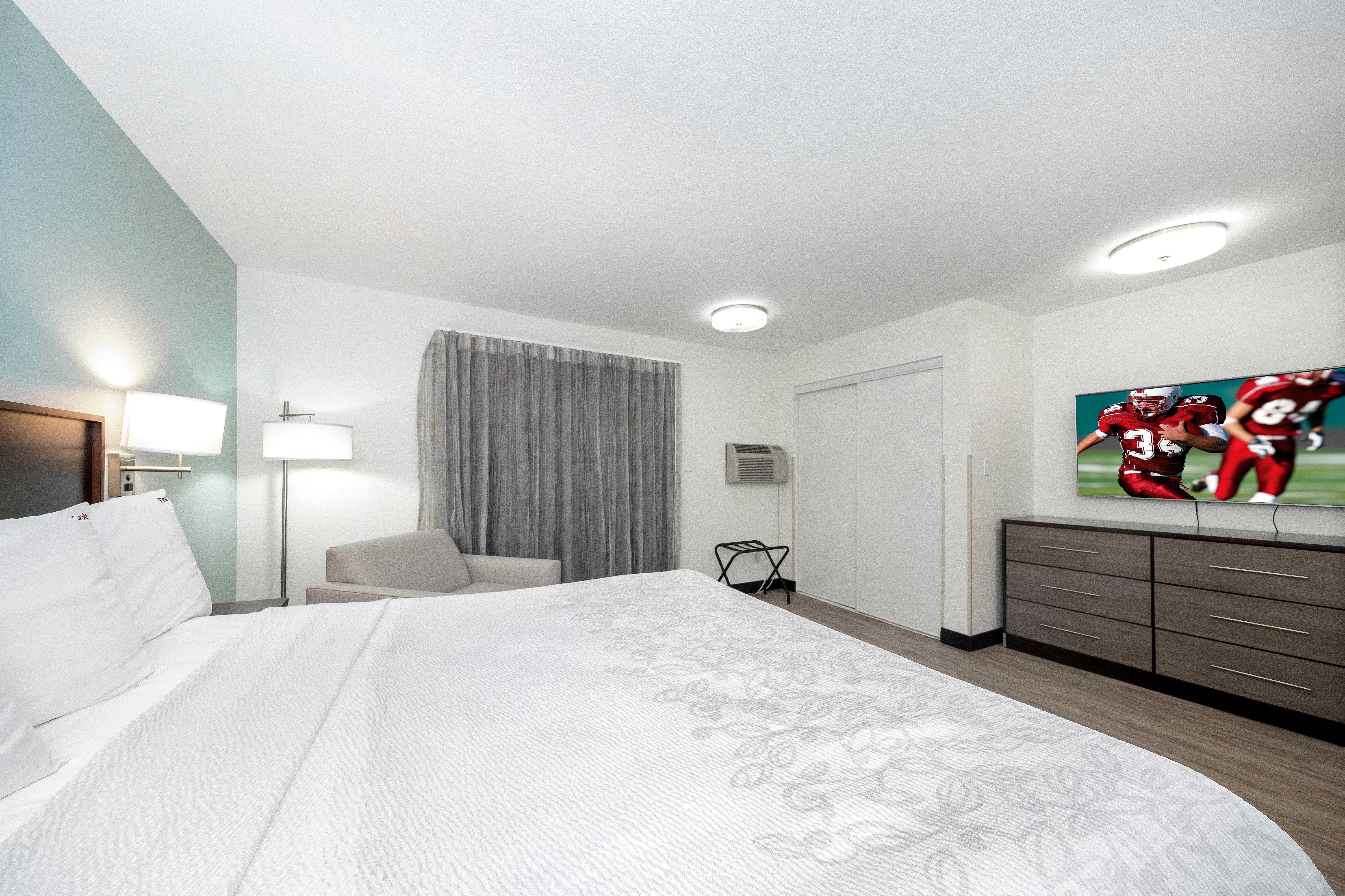 Red Roof Inn Plus+ & Suites Naples Downtown-5Th Ave S Екстер'єр фото