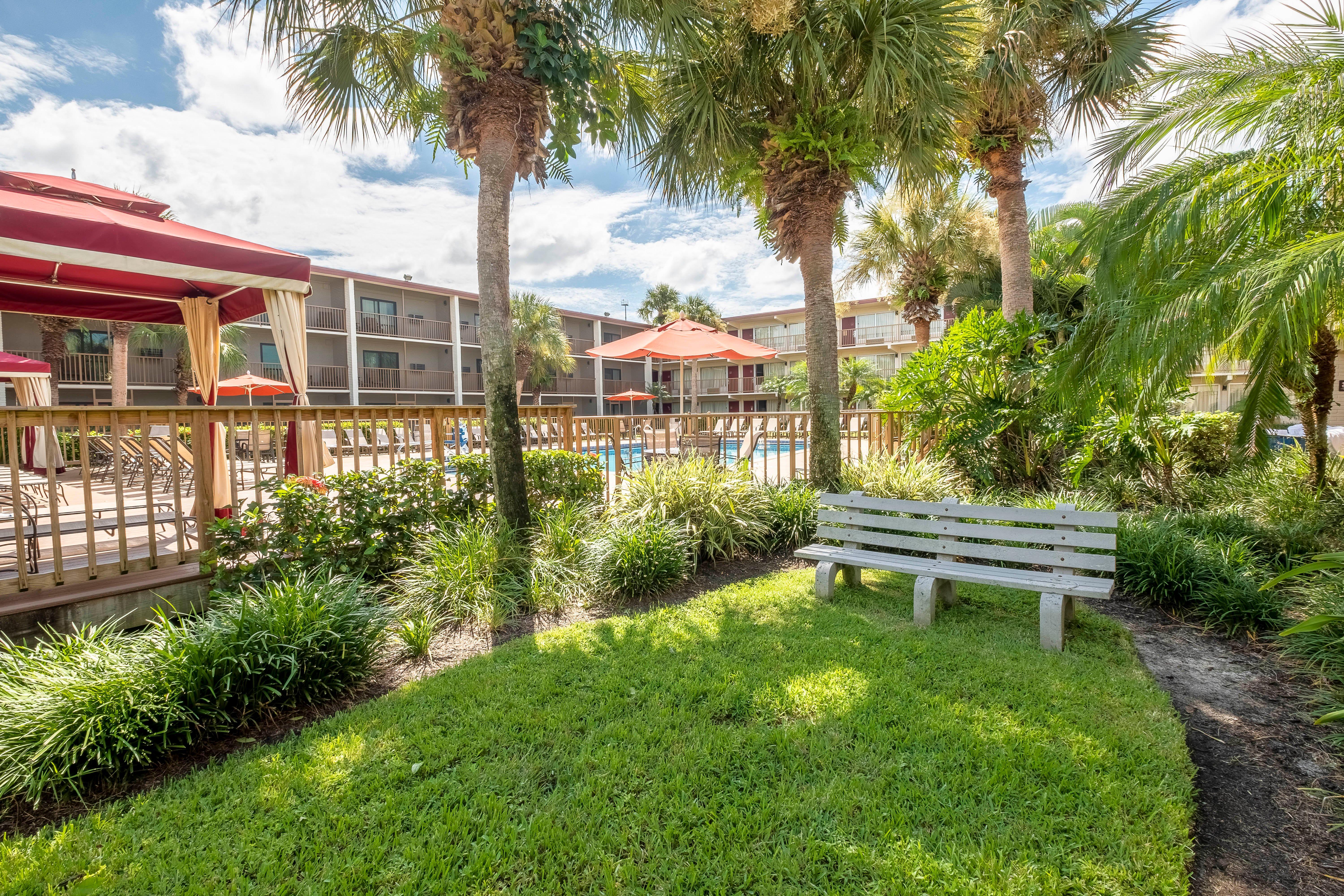 Red Roof Inn Plus+ & Suites Naples Downtown-5Th Ave S Екстер'єр фото