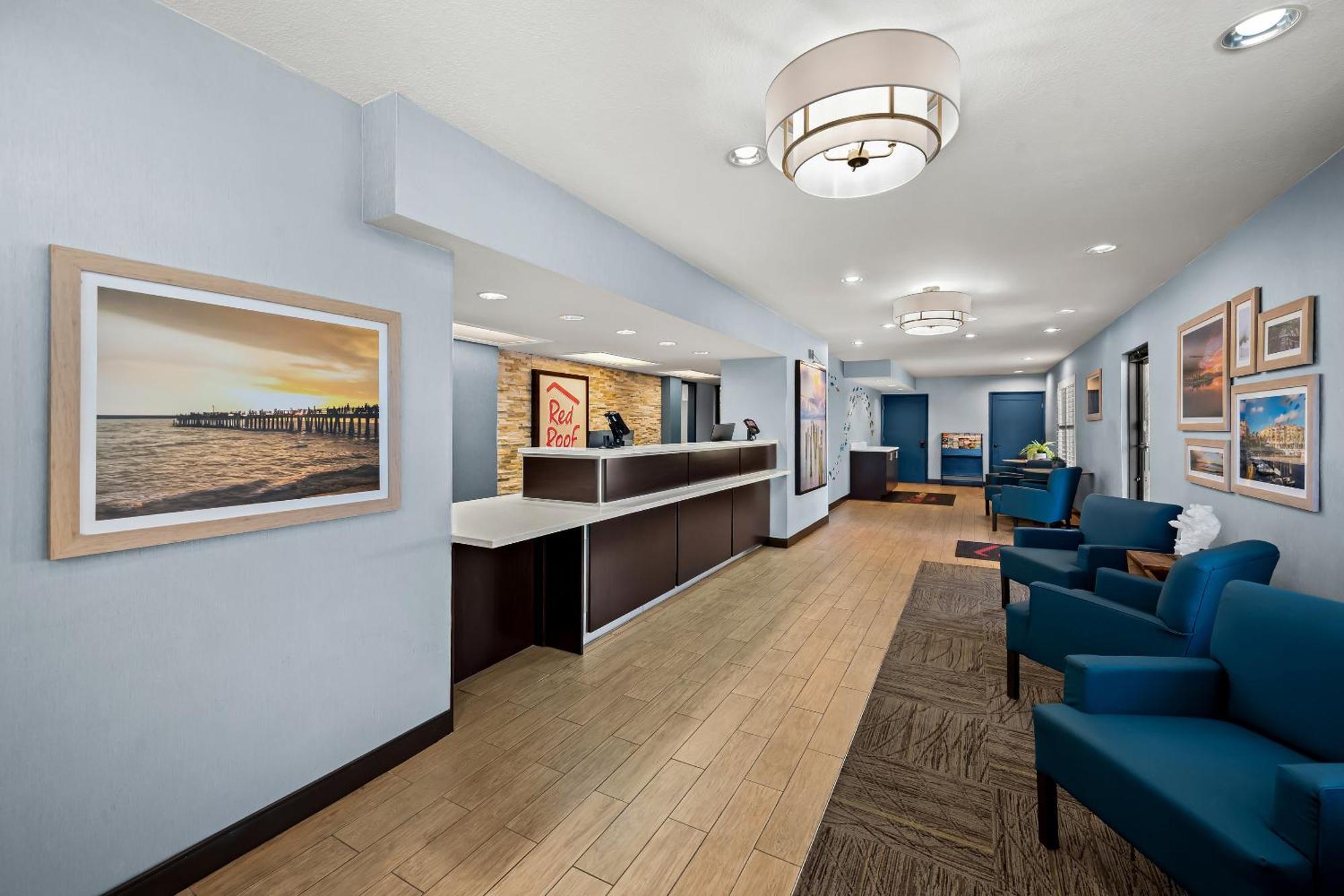 Red Roof Inn Plus+ & Suites Naples Downtown-5Th Ave S Екстер'єр фото